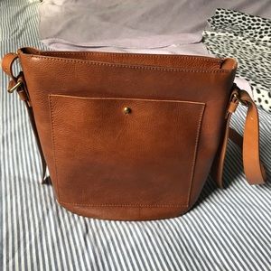 Madewell Transport Bucket Bag